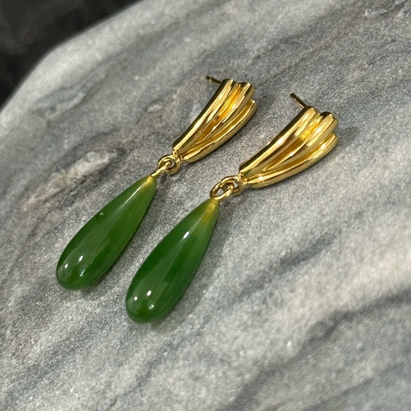 Gold plated sterling earrings with jade - Picture 1 of 2